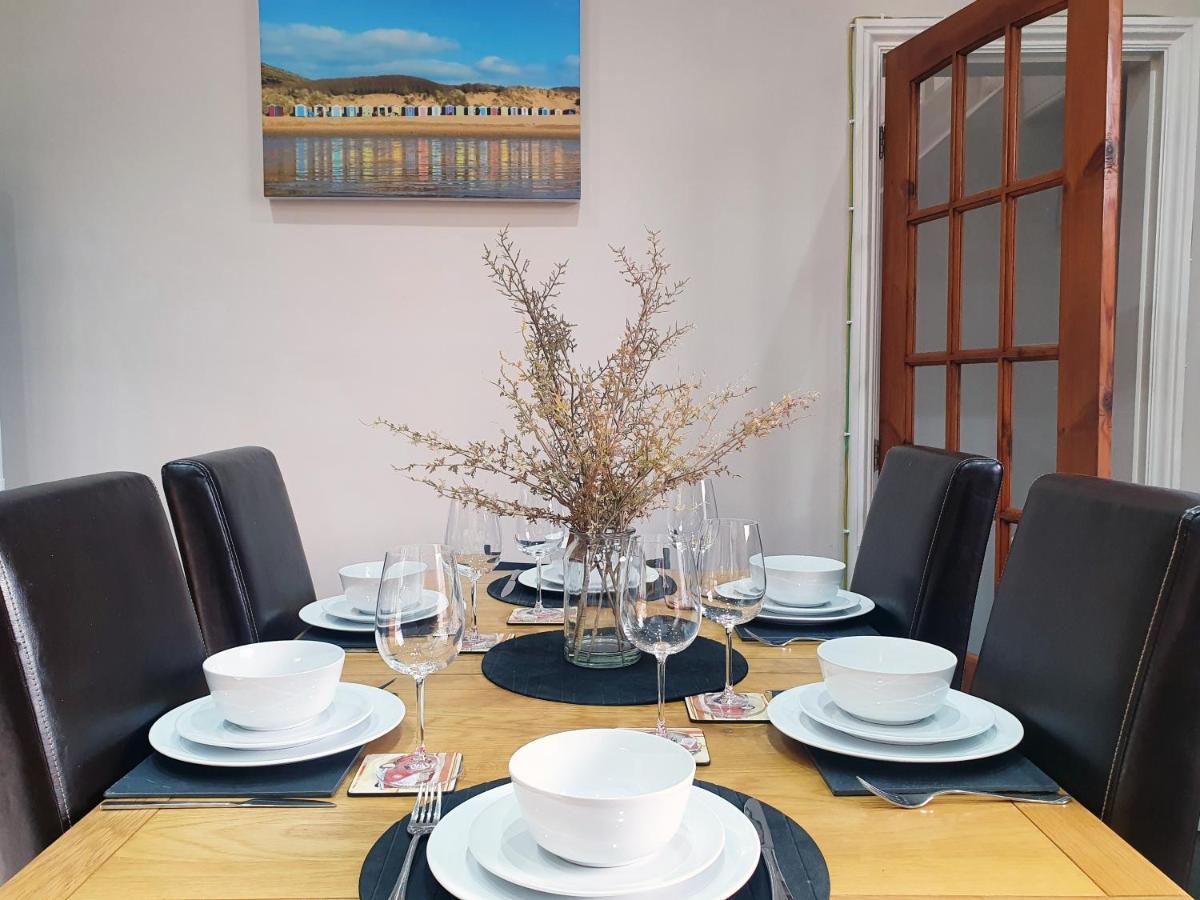 Coastal Escape In The Heart Of Saltburn Villa Buitenkant foto